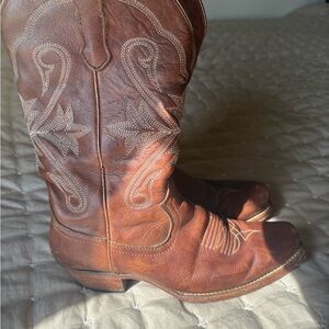 Idyllwind Brown Leather Embroidered Western Heeled Boots